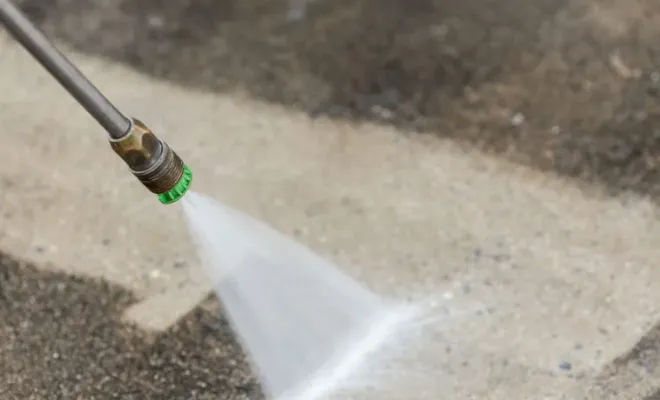 Nettoyage de façade en bord de mer à Hyères : protégez votre maison du sel et de l’humidité, Hyères, LVGF